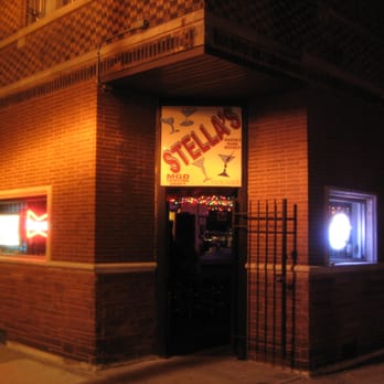 Stella's Sports Bar - the entrance to the restaurant - Sports Bars Near Me - Chicago, Illinois
