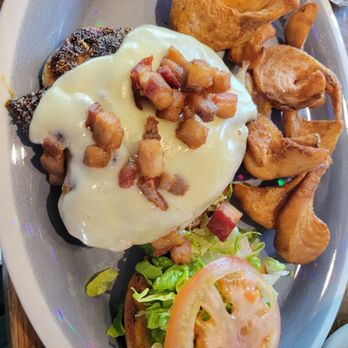 Mudbugs Cajun Kitchen - Cajun/Creole Near Me - Sanibel, Florida