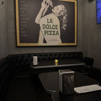 LTD Pizza and Bar - Decor - Pizza Near Me - New York, New York