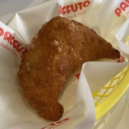 Egg and cheese panzerotti Egg and cheese panzerotti
