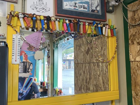 Tommy's Burger Stop-Spenard by null