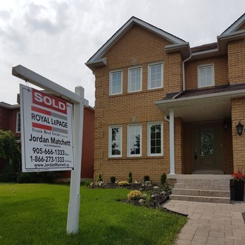 Jordan Matchett - Hunt4Homes - Another great home sold in Whitby. These happy sellers are cashing out of Durham and making their dreams of retiring to the lake a reality. - Real Estate Agents Near Me - Whitby, Ontario Jordan Matchett - Hunt4Homes - Another great home sold in Whitby. These happy sellers are cashing out of Durham and making their dreams of retiring to the lake a reality. - Real Estate Agents Near Me - Whitby, Ontario