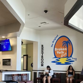 Broken Yolk Cafe - Breakfast & Brunch Near Me - La Quinta, California Broken Yolk Cafe - Breakfast & Brunch Near Me - La Quinta, California