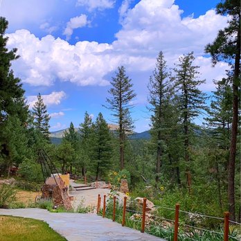 Compassionate Dharma Cloud Monastery - Buddhist Temples Near Me - Morrison, Colorado