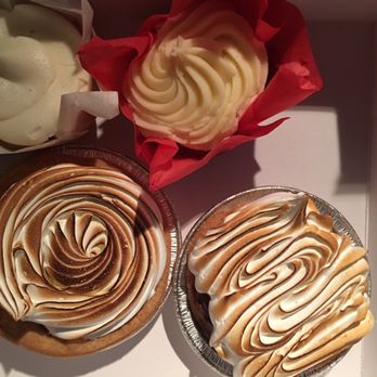 Honey Pies - Red velvet and vanilla cupcakes!! Coconut and key lime pie!! - Bakeries Near Me - Little Rock, Arkansas Honey Pies - Red velvet and vanilla cupcakes!! Coconut and key lime pie!! - Bakeries Near Me - Little Rock, Arkansas