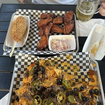 Ten Hut - Bulgogi nachos and crispy wings with K-dog (half&half) - Pubs Near Me - Temecula, California Ten Hut - Bulgogi nachos and crispy wings with K-dog (half&half) - Pubs Near Me - Temecula, California