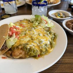 Casa De Suenos - This is the appetizer sampler and a side of Chili Relleno.