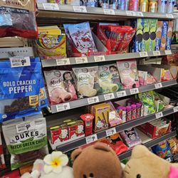 Asian snacks... especially Hello Kitty ones!