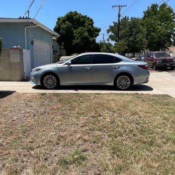 Dura-Glo Collision Center - Body Shops Near Me - Van Nuys, California