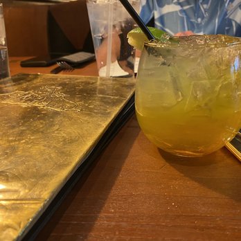 Babe's Smokehouse & Tavern - Moscow mule tasty - Barbeque Near Me - Indio, California