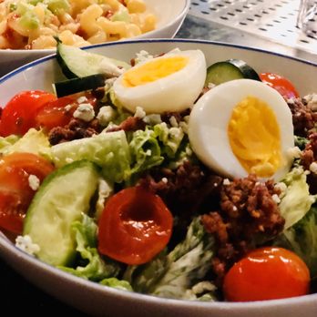 Henry's Bar & Restaurant - Cobb Salad + Angry Mac and Cheese - Bars Near Me - Berkeley, California Henry's Bar & Restaurant - Cobb Salad + Angry Mac and Cheese - Bars Near Me - Berkeley, California