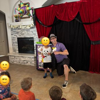 Funny Magic For Kids - Magicians Near Me