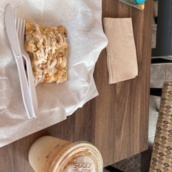 Mameem & Maudie- Beaufort - Lemon and mixed berry braid and dirty chai latte