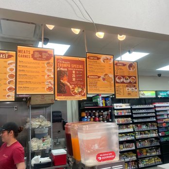 Taqueria El Arquito - Lunch and dinner menus - Tacos Near Me - Fort Worth, Texas