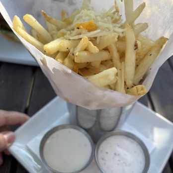 Blue Palms Brewhouse - Burgers Near Me - Northridge, California Blue Palms Brewhouse - Burgers Near Me - Northridge, California