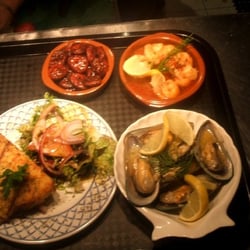 Las Tapas - Chorizzo fritto, mussels, spanish omelette