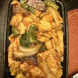 Thai LC81. Basil Chicken Combo (supposed to be spicy but it wasnt) Thai LC81. Basil Chicken Combo (supposed to be spicy but it wasnt)