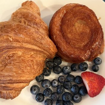 Arsicault Bakery - Croissant and kouign Amman - Bakeries Near Me - San Francisco, California