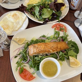 Fiero Caffe - Salmon salad and omelette - Coffee & Tea Near Me - San Mateo, California