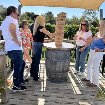 Baiting Hollow Farm Vineyard - Fun afternoon - Wineries Near Me - Calverton, New York