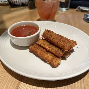 Carrabba's Italian Grill - Mozzarella Marinara - Italian Near Me - Kennesaw, Georgia