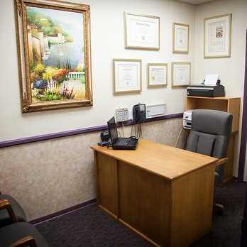 Nelson Y Howard, DDS - Consultation room - Cosmetic Dentists Near Me - San Marcos, California Nelson Y Howard, DDS - Consultation room - Cosmetic Dentists Near Me - San Marcos, California