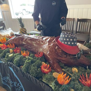 Sunshine’s Summerhouse - Hog roast. - American Near Me - Lake Shore, Minnesota