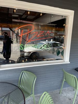 Fellini Pizzeria by null