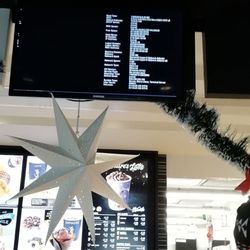 McDonalds - The collection screen is down and they ran out of paper in the tills so half are not getting their meals and others are getting wrong meals.