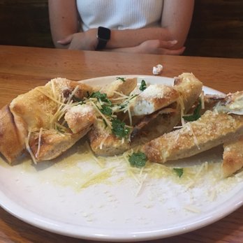 800 Degrees - Garlic bread - Pizza Near Me - Fort Wayne, Indiana