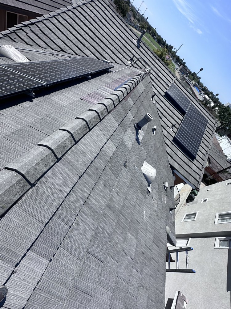 Slide of Jacinto’s Roofing