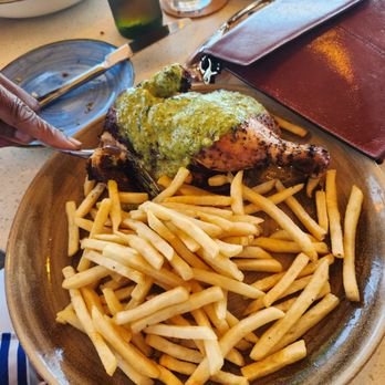 Beach House - Chicken and fries - Bars Near Me - Pompano Beach, Florida