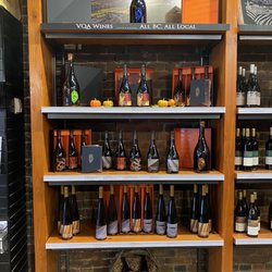 Artisan Wine Shop - Awesome labels