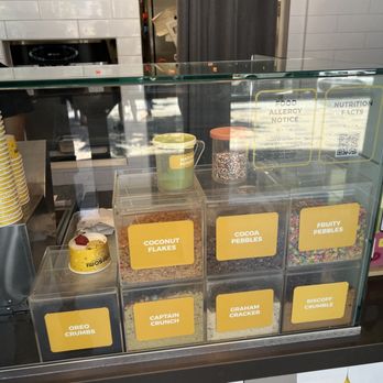 Somisomi - 8/26/23 Toppings - Desserts Near Me - Cupertino, California Somisomi - 8/26/23 Toppings - Desserts Near Me - Cupertino, California