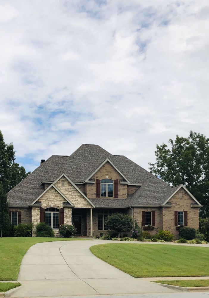 Slide of Nunez Roofing