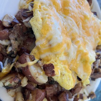 Red Apple Cafe - Ultimate meat potato dish - Breakfast & Brunch Near Me - Fresno, California