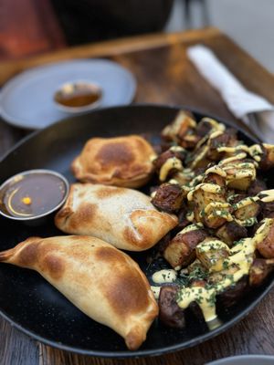 Buena Onda Empanadas | Restaurant • Catering • Events by null