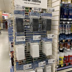 Michaels - Min canvases