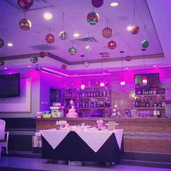 Michael's Riverside - Italian Near Me - Lyndhurst, New Jersey
