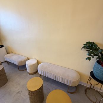 H&A Coffee And Tea - Seating area - Coffee & Tea Near Me - Rosemead, California