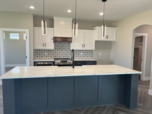 Kitchen Renovations - Looking to renovate or brighten up the heart of your home? We're here to help!

With over 18 years of experience, our team of expert contractors are available for all your kitchen remodeling needs. Fast & free estimates with personalized customer service. 

Call or text us at (254) 683-2887 to start the process. We are happy to answer any questions you may have.