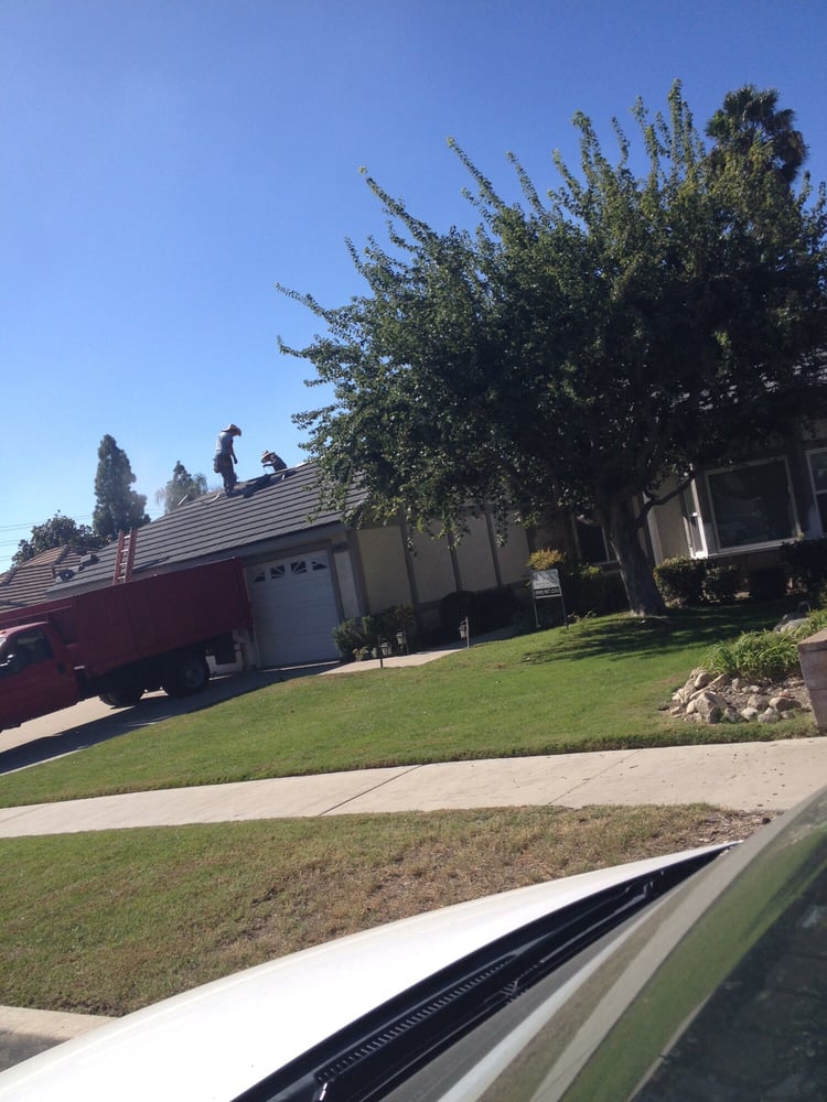 Slide of Ridgeline Roofing