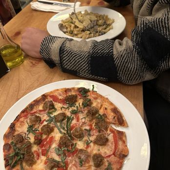 Red Gravy - St. Louis style pizza - Italian Near Me - Colorado Springs, Colorado Red Gravy - St. Louis style pizza - Italian Near Me - Colorado Springs, Colorado