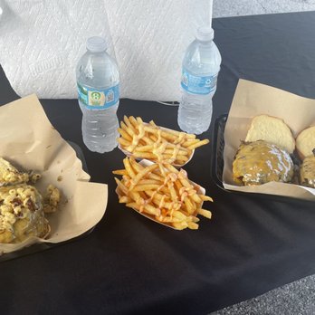 Apocalypse BBQ - (In order) "The Mac & Easy", "The Boss Burger", "The Wild Boar" - Food Trucks Near Me - Miami, Florida