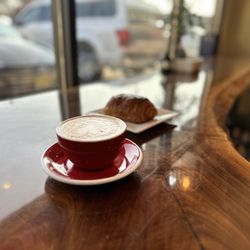Red Kettle Coffee House - amazing Batista the coffee well balanced
