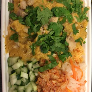 Big D's Grub Truck - Ginger chicken rice plate - Asian Fusion Near Me - New York, New York