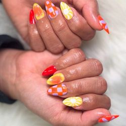 Loves Mona’s Nail - Some summer fun nail !