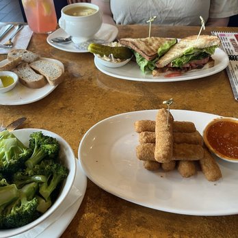 Chit Chat Diner - Diners Near Me - West Orange, New Jersey