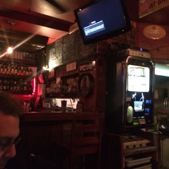 Brooklyn Ice House - Barbeque Near Me - Brooklyn, New York