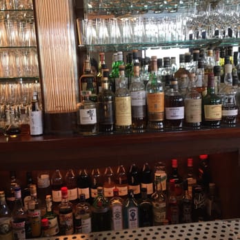 The Long Island Bar - Great selection of whisky - Cocktail Bars Near Me - Brooklyn, New York